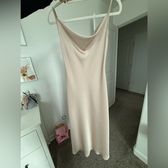 Dress XS - Picture 5 of 8